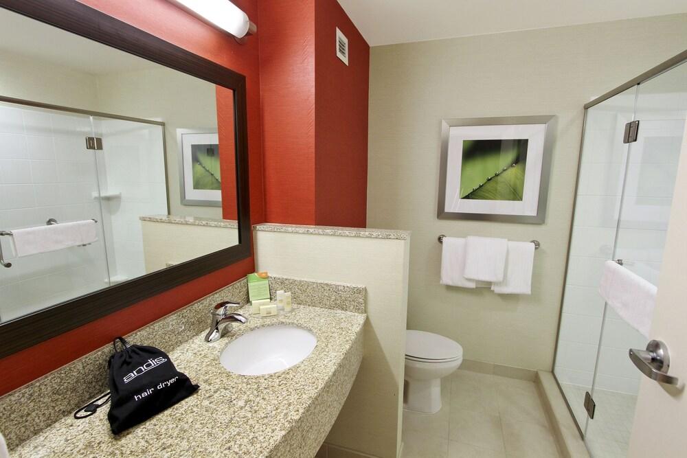 Hotel Courtyard By Marriott Raleigh North/Triangle Town Center Exterior foto