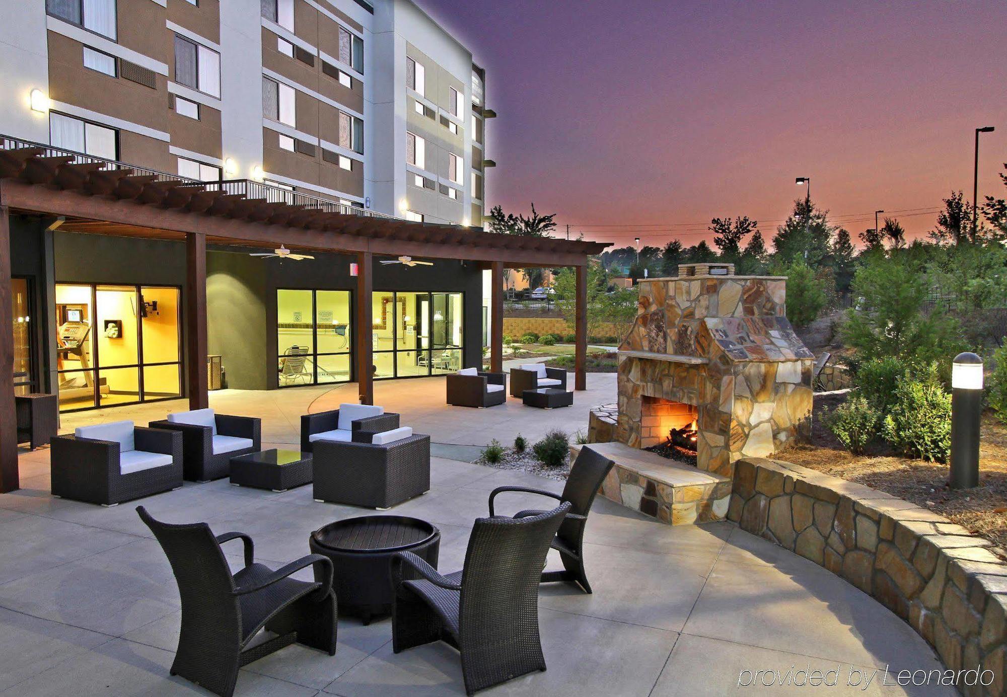Hotel Courtyard By Marriott Raleigh North/Triangle Town Center Exterior foto